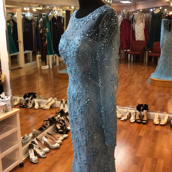Women’s formal dress, powder blue with sequins - Picture 3 of 9